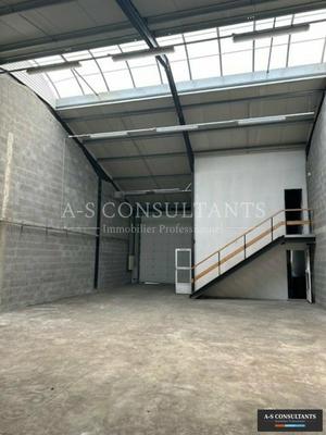 Entrepôt - 242 m²