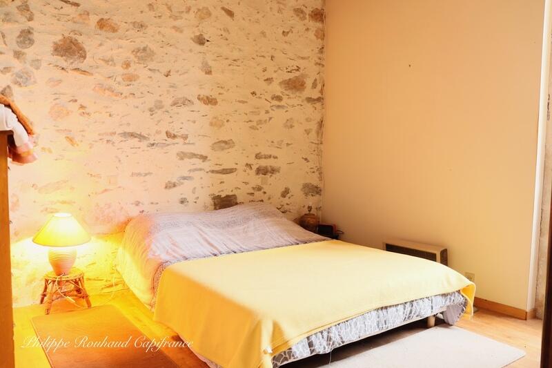 Propriété - 245 m² - 20 pièces