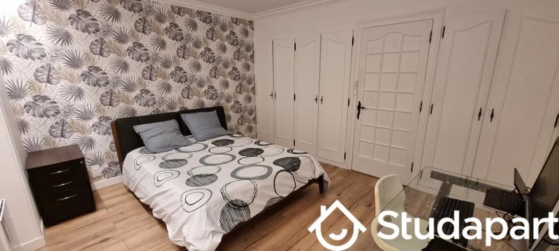 Chambre - 13 m² - 1 pièce