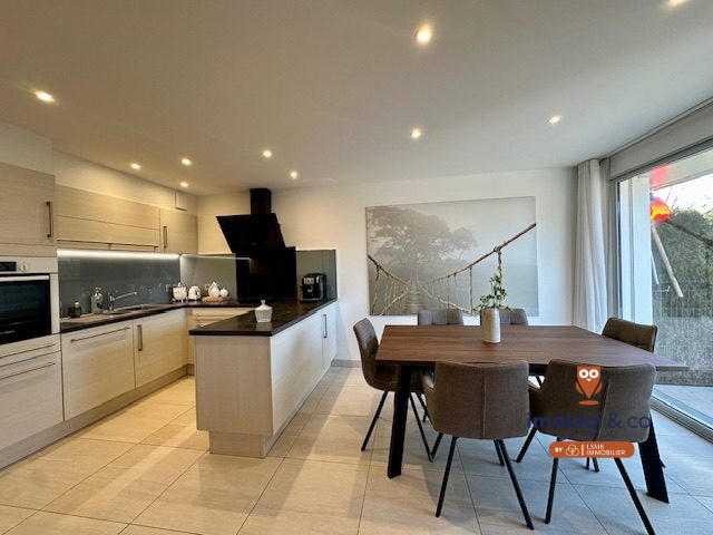 Villa - 107 m² - 5 pièces