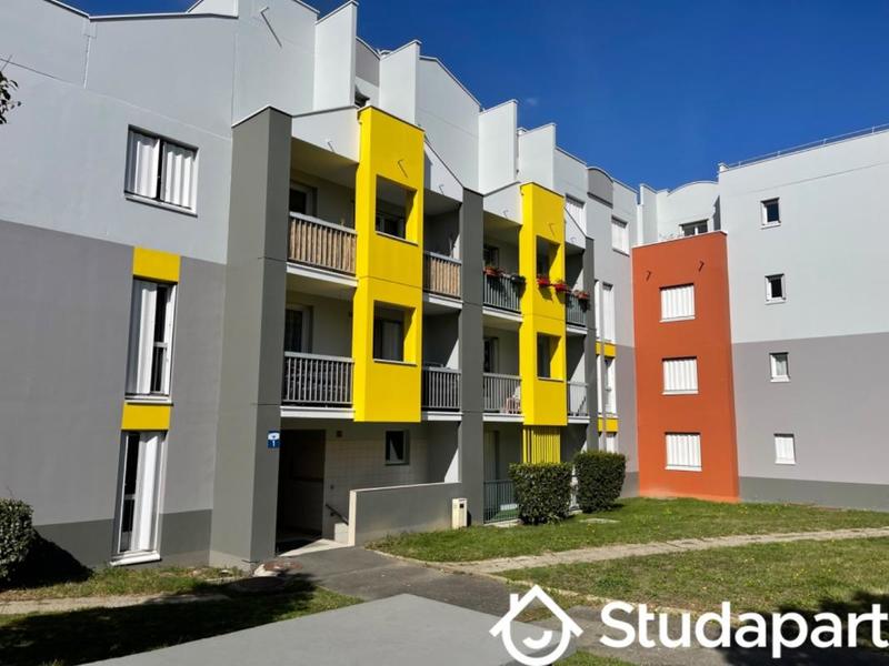 Chambre - 12 m² - 1 pièce