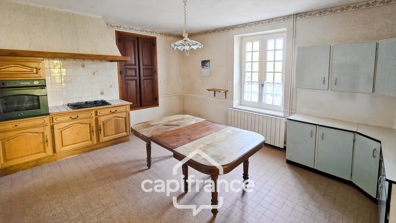 Maison en pierre - 180 m² - 10 pièces