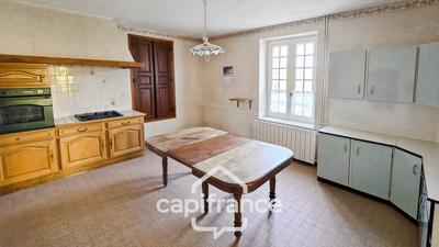 Maison en pierre - 180 m² - 10 pièces