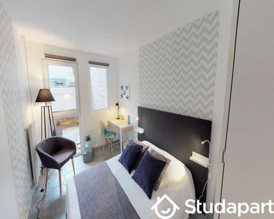 Chambre - 140 m² - 1 pièce