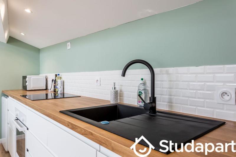 Chambre - 12 m² - 1 pièce