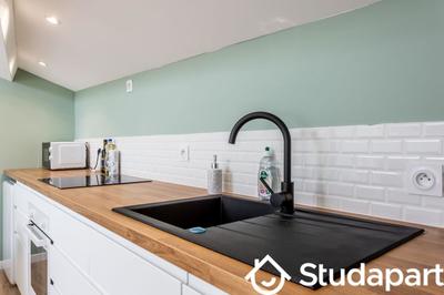 Chambre - 12 m² - 1 pièce