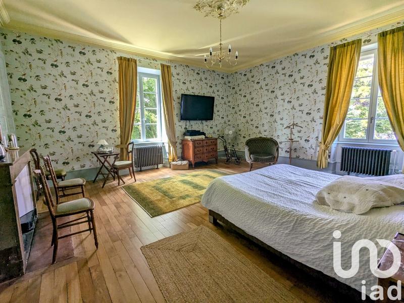 Maison - 484 m² - 16 pièces