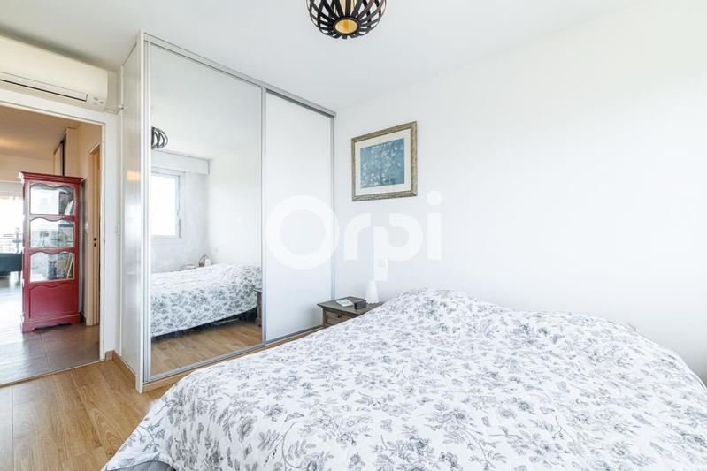Appartement - 99 m² - 5 pièces