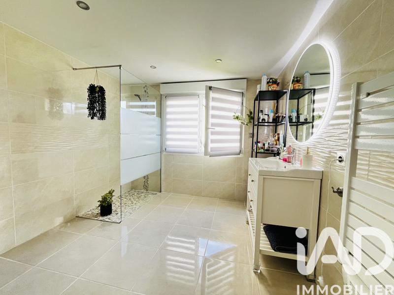 Maison - 137 m² - 4 pièces