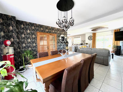 Maison - 105 m² - 4 pièces