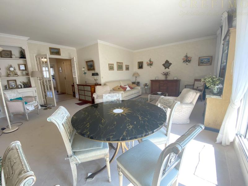 Appartement - 99 m² - 4 pièces