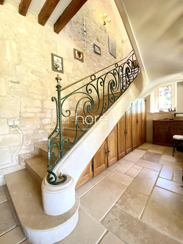 Maison - 300 m² - 10 pièces