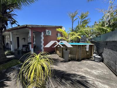 Maison - 98 m² - 5 pièces