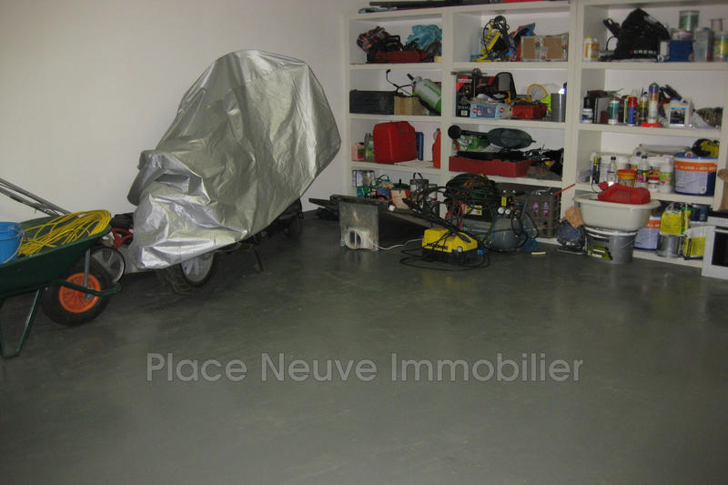 Maison - 220 m² - 5 pièces