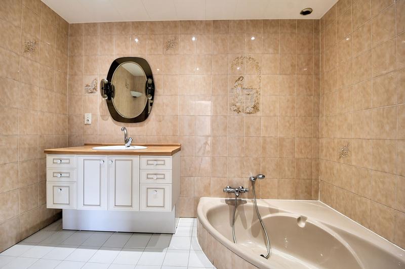 Maison - 180 m² - 6 pièces