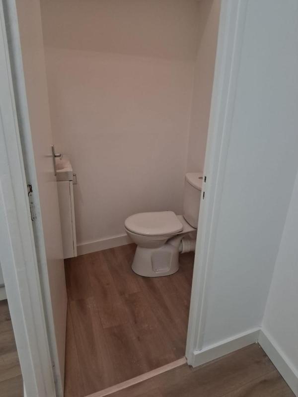 Local commercial - 108 m² - 3 pièces