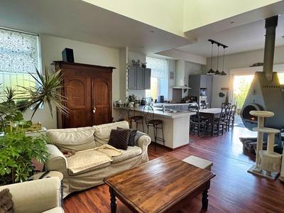 Maison - 162 m² - 5 pièces