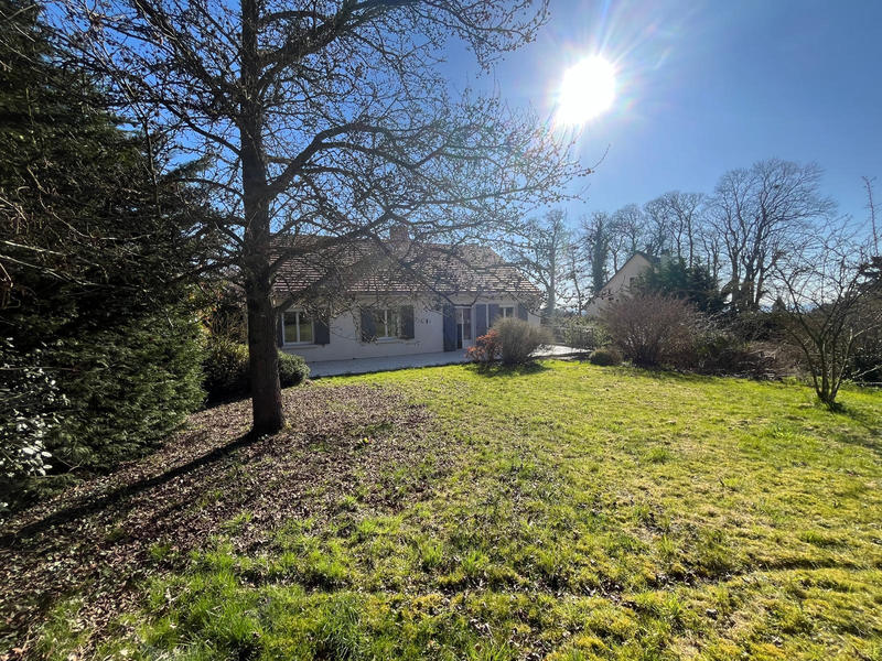 Maison - 185 m² - 8 pièces