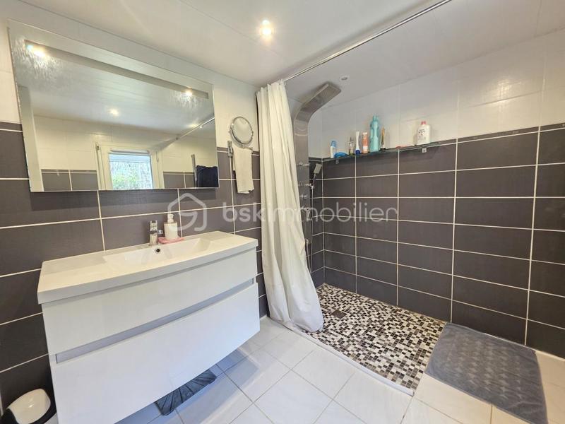 Maison - 106 m² - 5 pièces