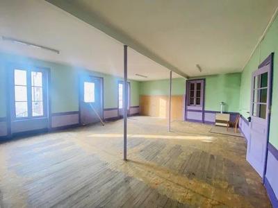 Appartement - 208 m² - 8 pièces