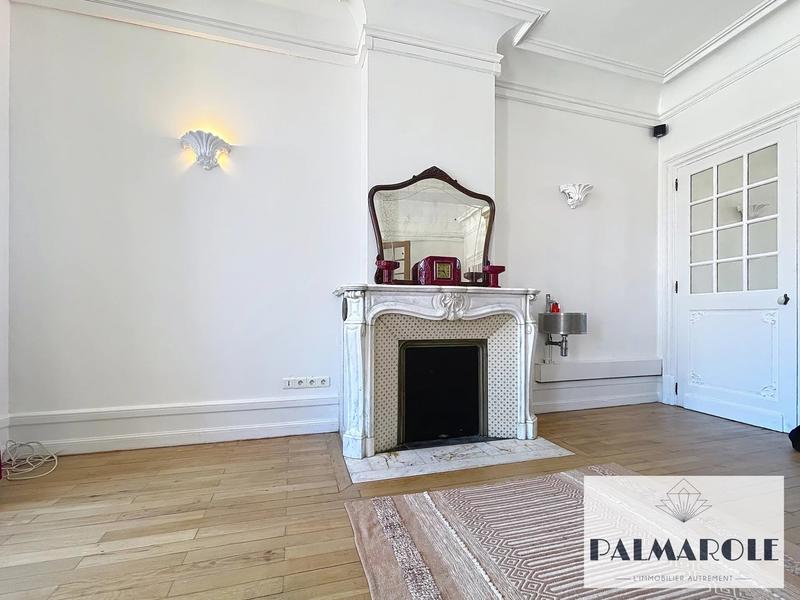 Appartement - 162 m² - 4 pièces