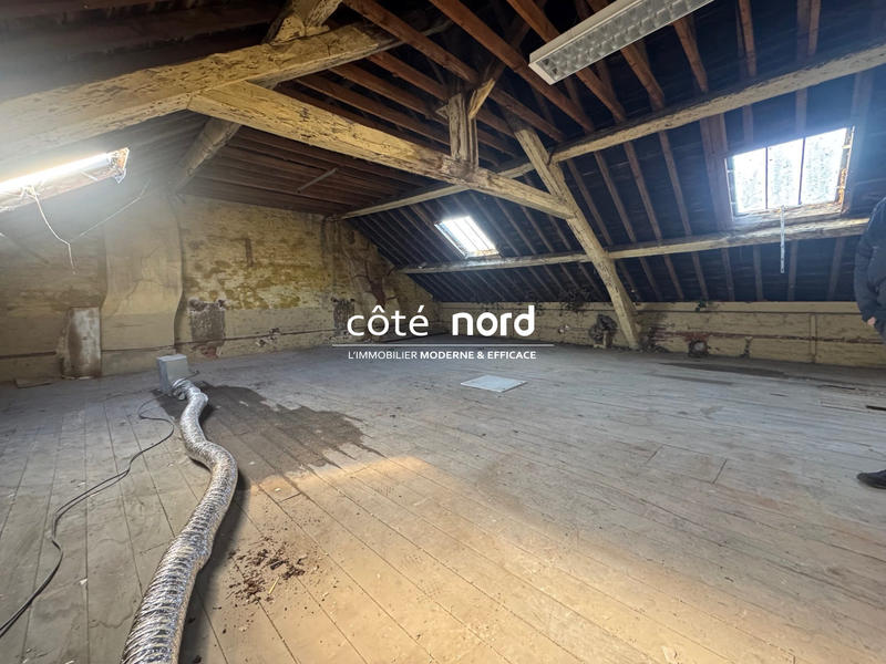 Maison - 310 m² - 12 pièces