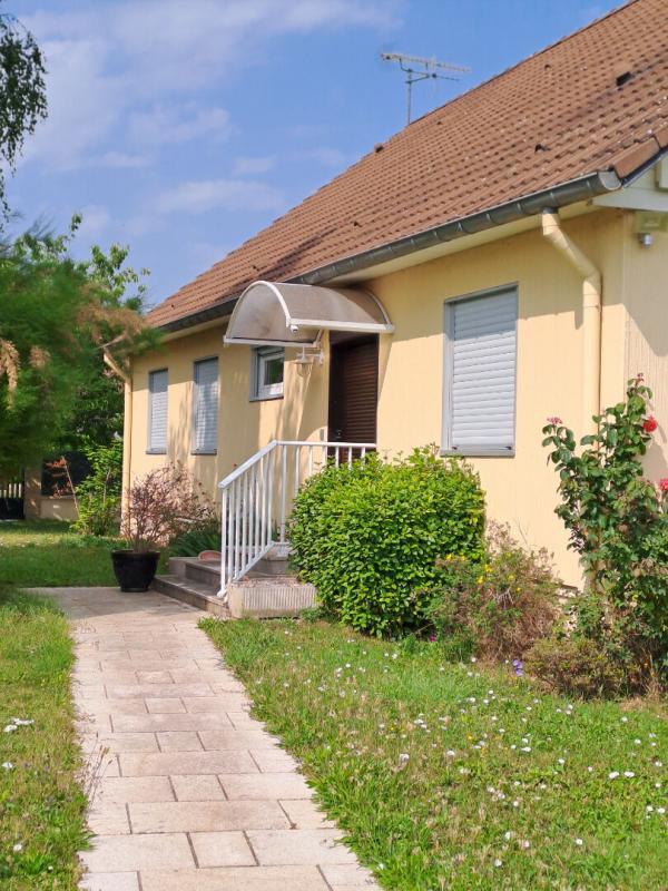 Maison - 180 m² - 8 pièces