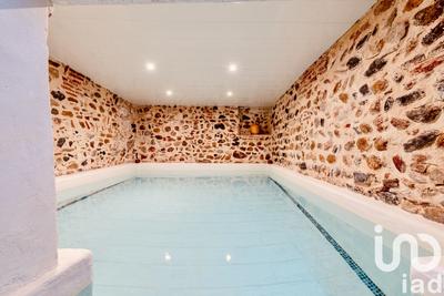 Maison - 366 m² - 26 pièces