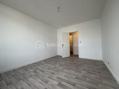Appartement - 98 m² - 4 pièces