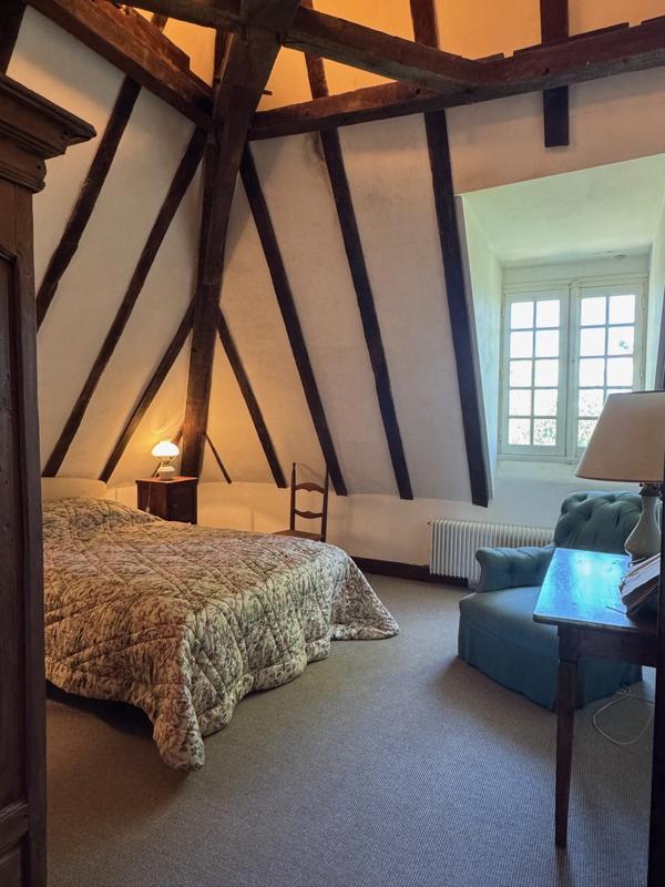 Maison - 230 m² - 10 pièces