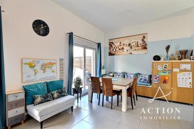 Maison - 101 m² - 5 pièces