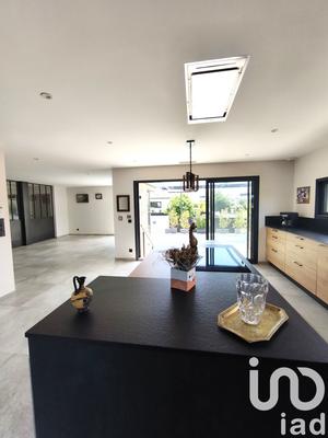 Maison - 142 m² - 6 pièces