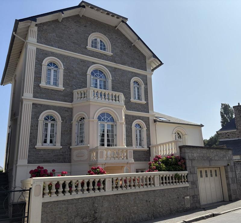 Maison - 149 m² - 7 pièces