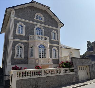 Maison - 149 m² - 7 pièces