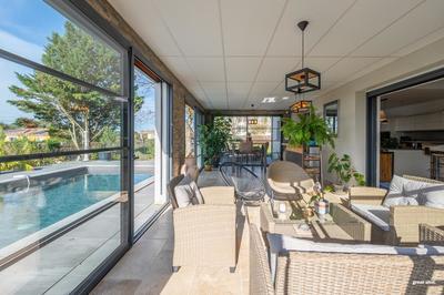 Maison - 180 m² - 5 pièces