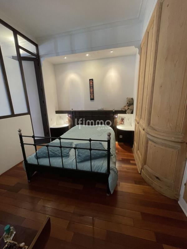 Appartement - 176 m² - 6 pièces