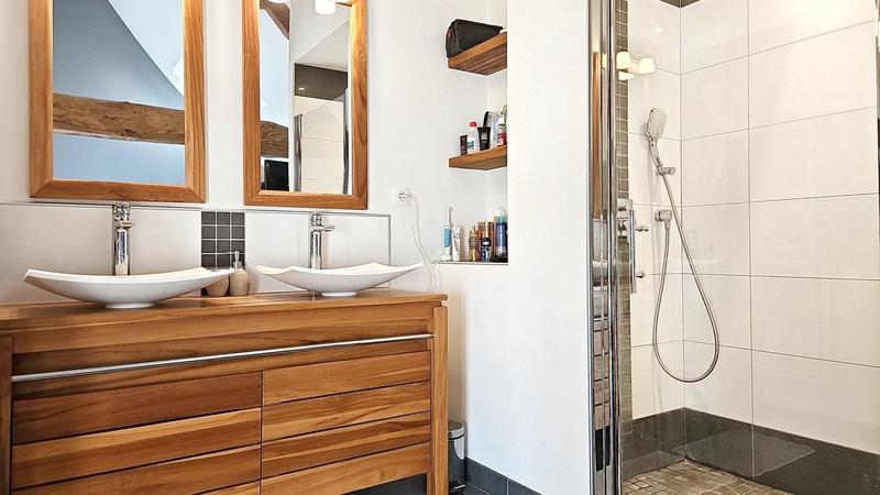 Maison - 150 m² - 7 pièces