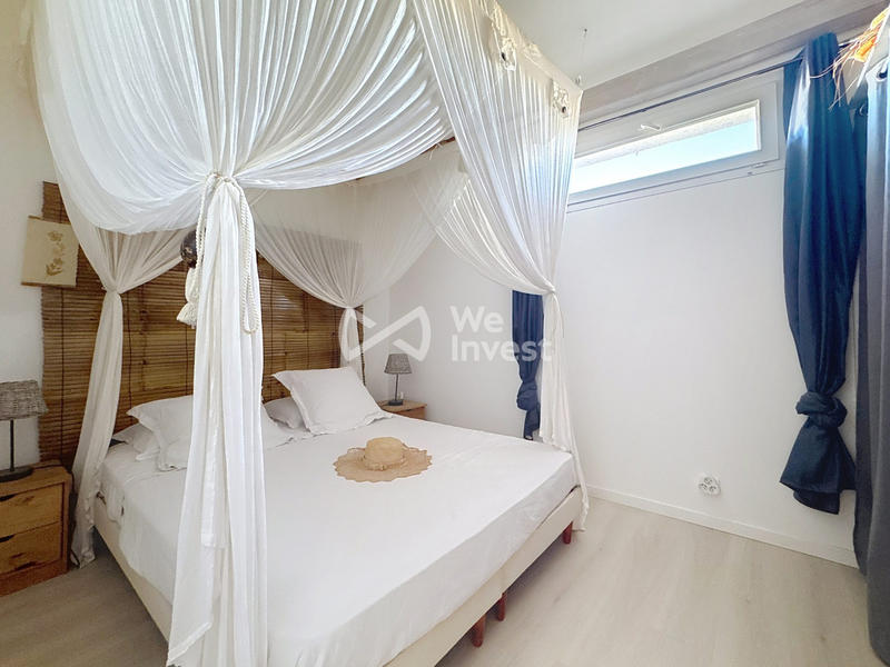 Villa - 258 m² - 10 pièces