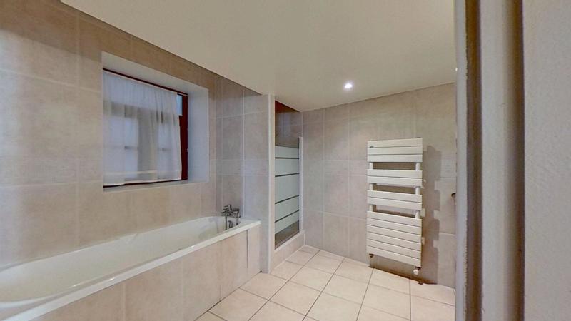 Appartement - 62 m² - 5 pièces