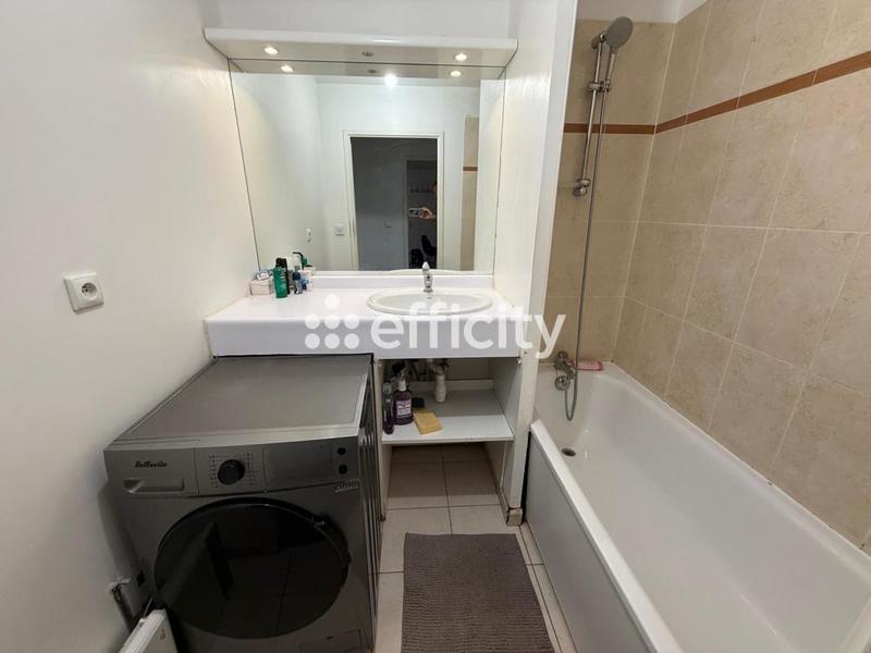 Appartement - 70 m² - 4 pièces