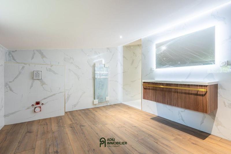 Maison - 254 m² - 5 pièces