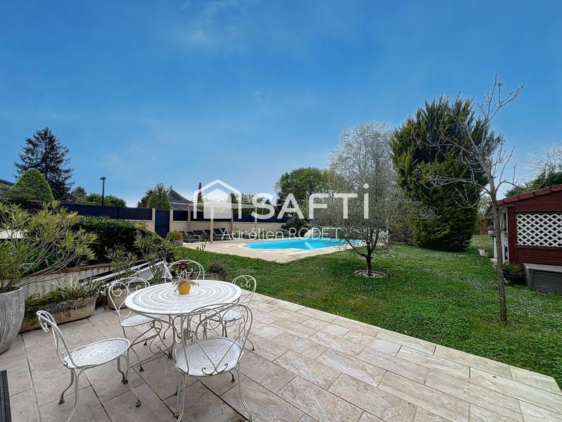 Maison - 153 m² - 9 pièces