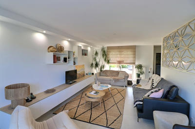 Maison - 101 m² - 4 pièces