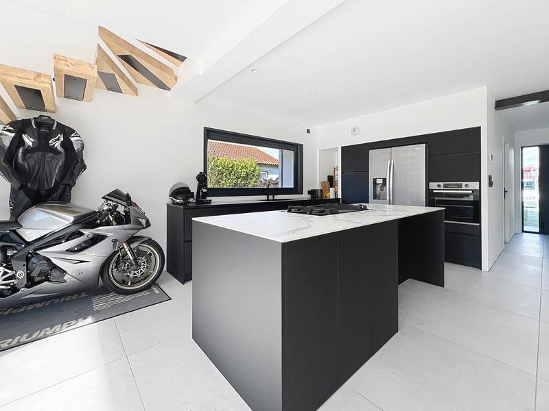 Maison - 175 m² - 5 pièces