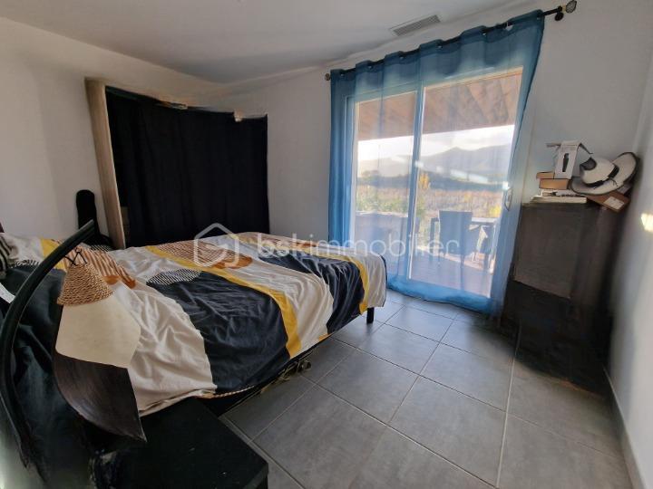 Villa - 94 m² - 4 pièces