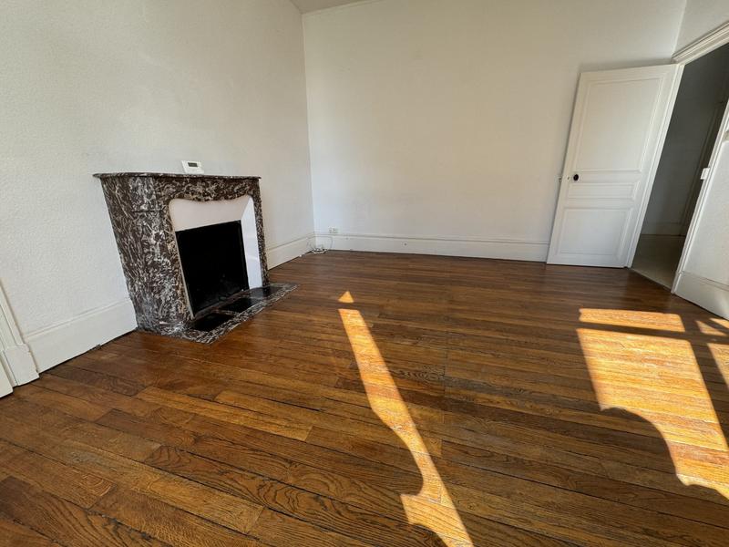 Appartement - 166 m² - 6 pièces