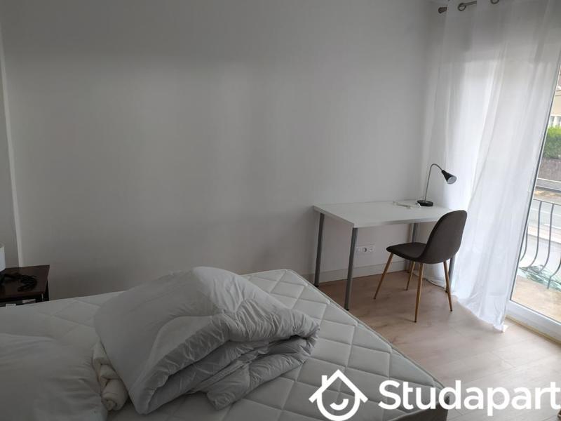 Chambre - 14 m² - 1 pièce