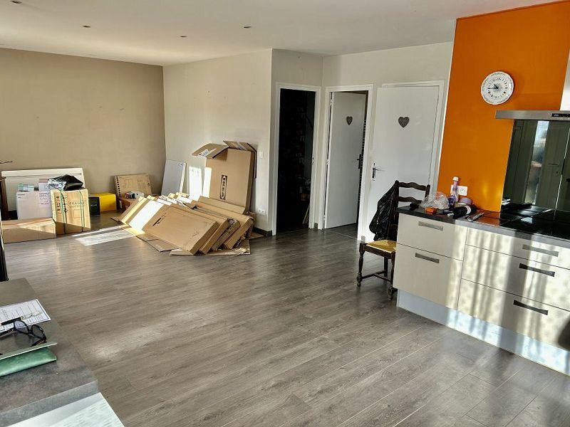 Maison traditionnelle - 74 m² - 4 pièces