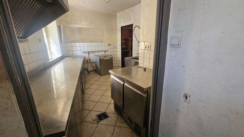 Magasins - 70 m² - 2 pièces