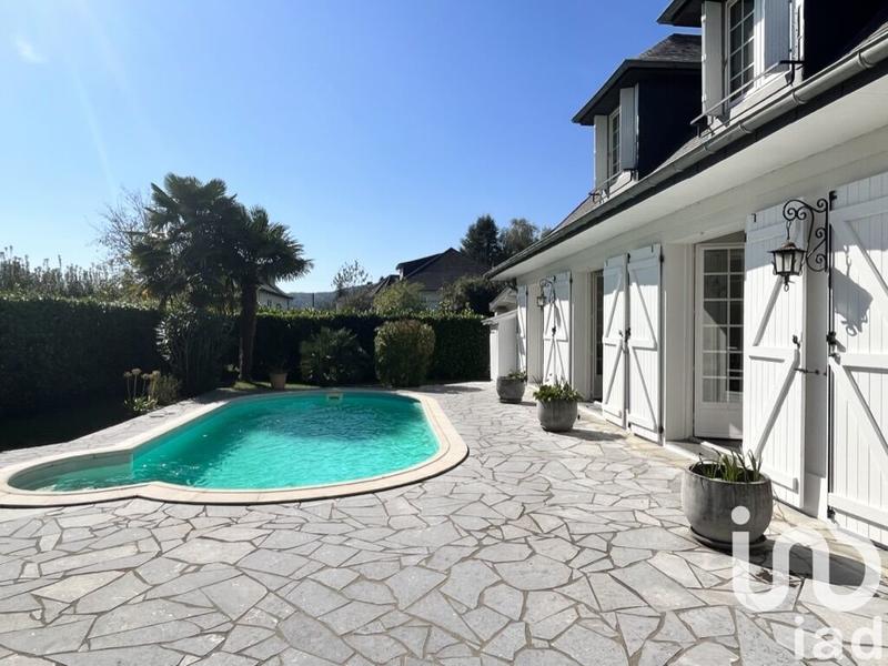 Maison - 143 m² - 6 pièces